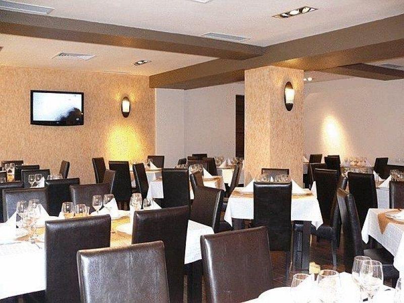 Hotel Davos Deva Restoran fotoğraf