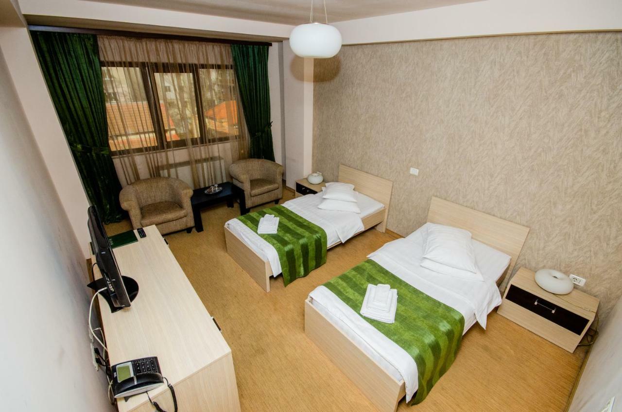 Hotel Davos Deva Dış mekan fotoğraf